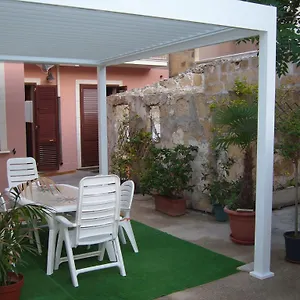 Casa Indipendente Con Ampia Veranda Portopalo Di Capo Passero